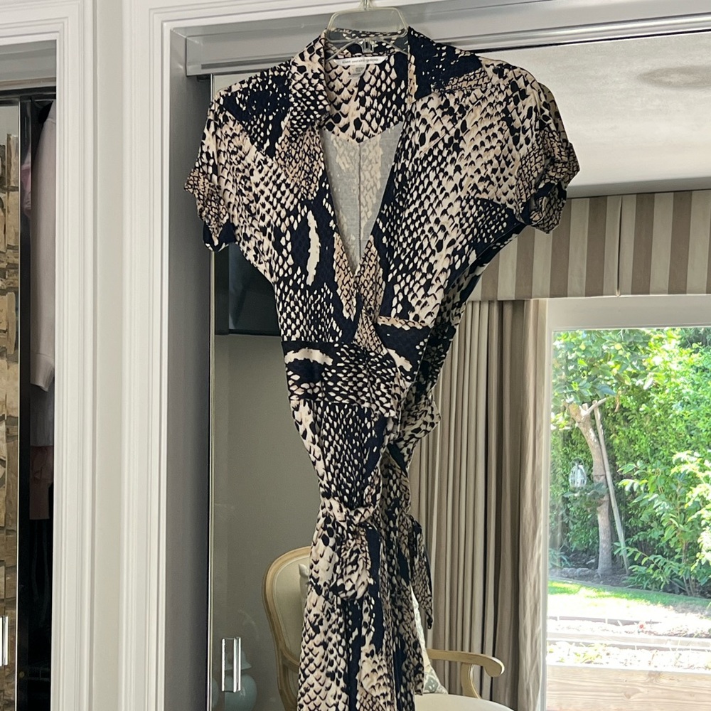 Diane Von Furstenberv Wrap Dress